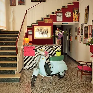 https://hotel-villa-elia.riccione-hotels.org
