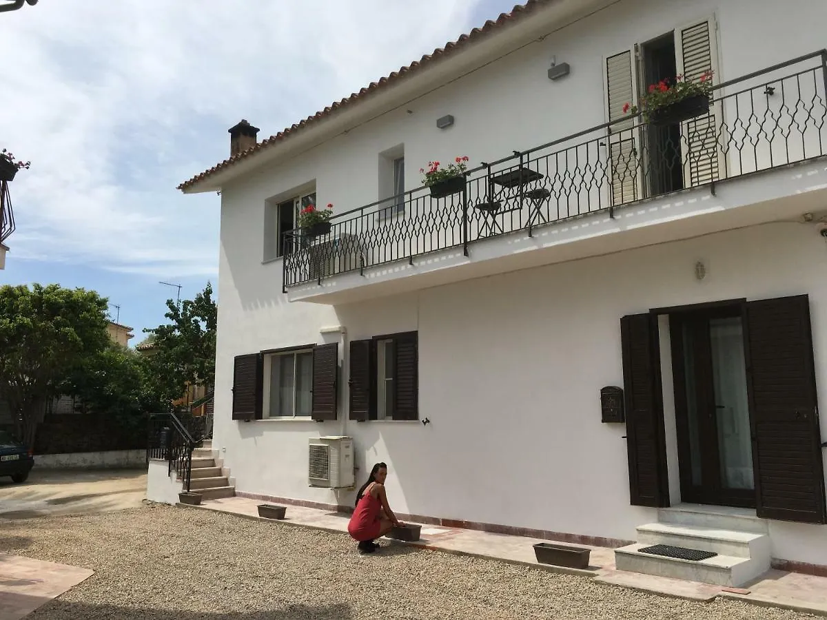 Couette-café B&B Somiar San Teodoro