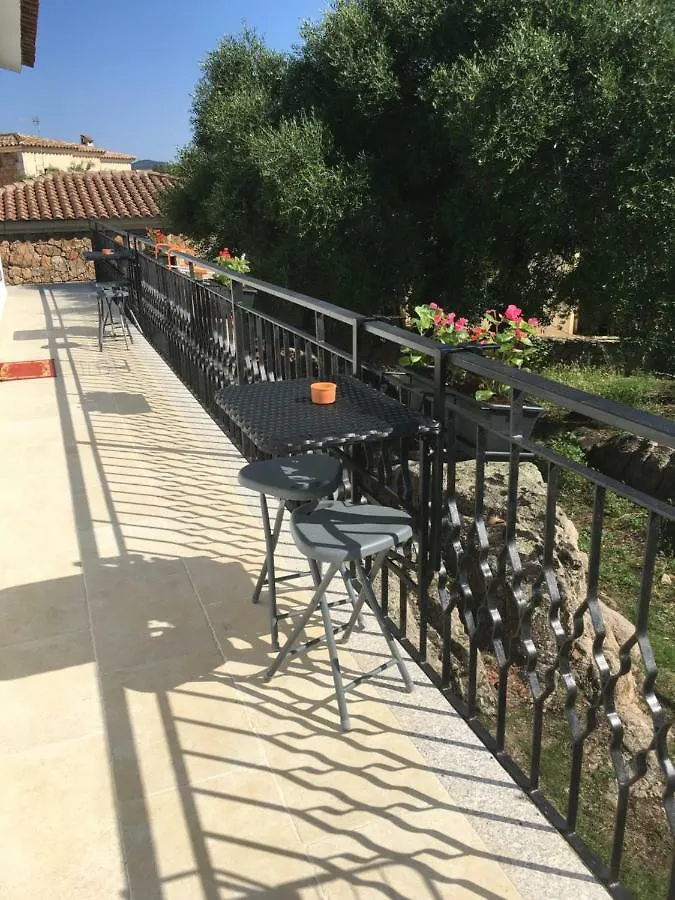 B&B Somiar San Teodoro  Couette-café